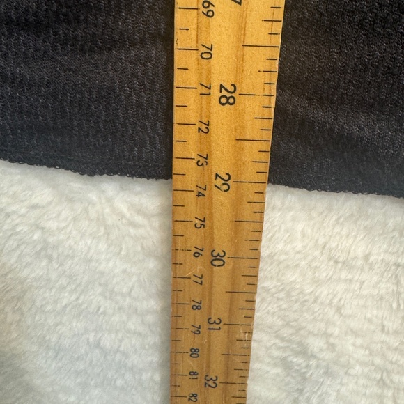 Puma Shirt Mens Size XL Gray Long Sleeve Lightweight Athletic Casual Loose - Picture 5 of 6